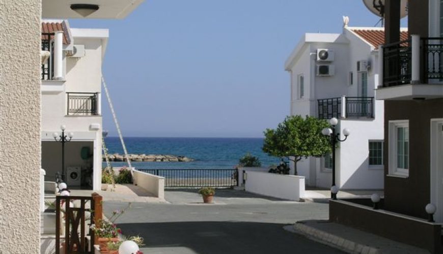 Holiday Rentals of Villas & Apartments in Oroklini, Larnaca, Cyprus